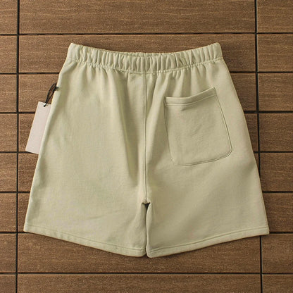 "essence" shorts pistachio