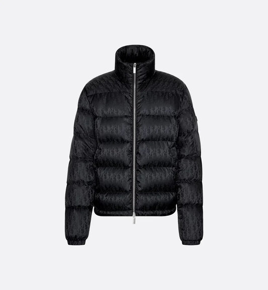 "D" Oblique Puffer Schwarz