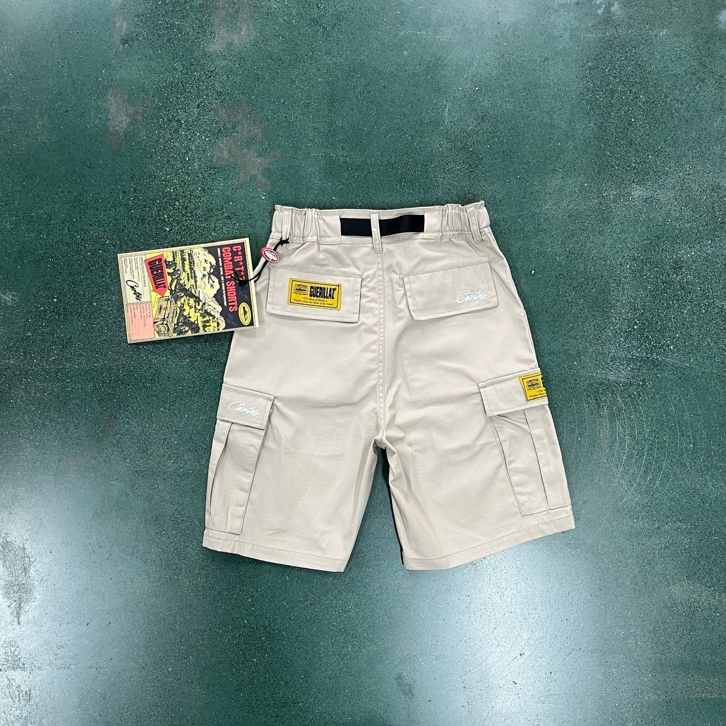 "alcatraz" cargo shorts beige