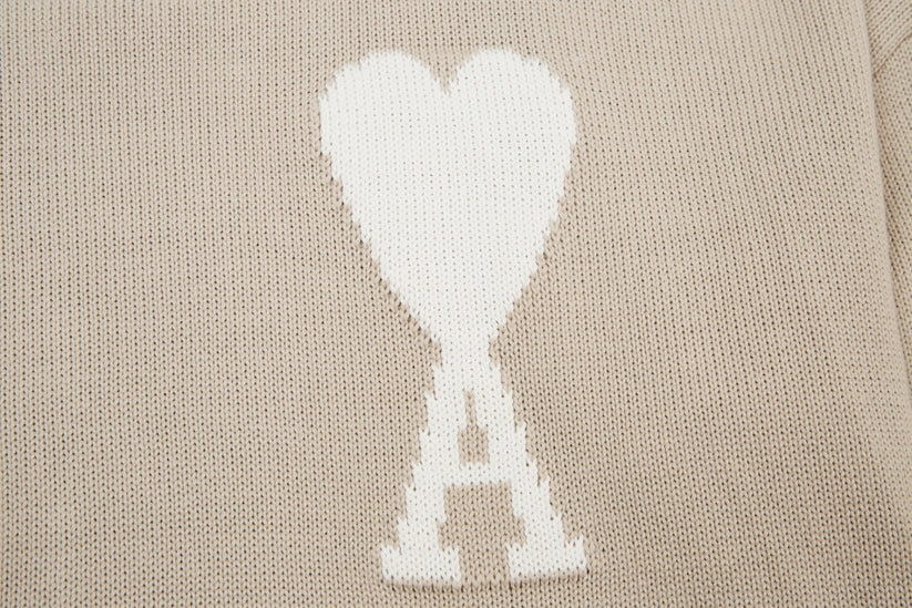 "HEART" - SWEATER CREAM